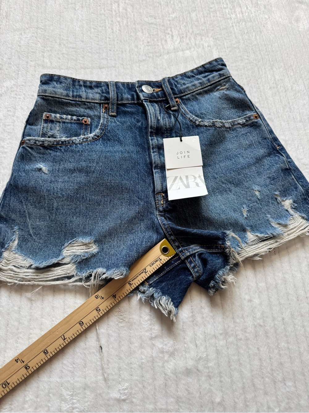ZARA Blue Distressed High-Rise Denim Shorts - Picture 3 of 6